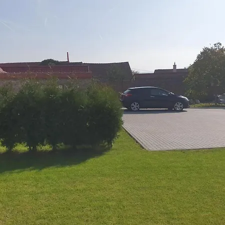 Daire U Marty S Terasou Šakvice