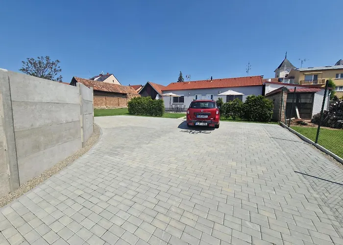 Apartamento U Marty S Terasou Šakvice